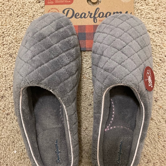 NWT Dearfoams Women’s Slippers - Picture 3 of 5